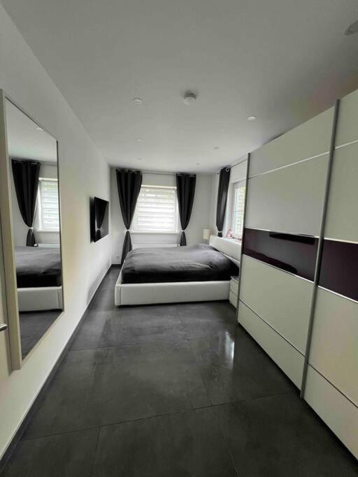 Schoenes 2 Zimmer Apartment An Der Stadt Grenze Mit Klimaanlage Blankenfelde-Mahlow المظهر الخارجي الصورة